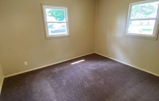 4835 Bowser Av.