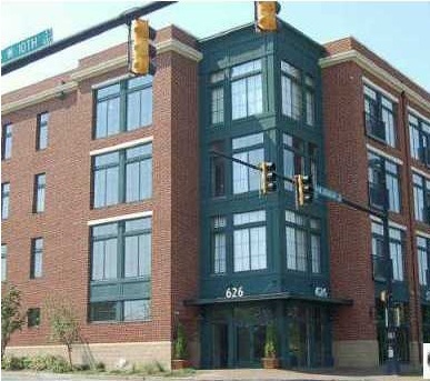 Awesome and modern loft condo for lease in Uptown Charlotte's tree lined Fourth Ward neighborhood!