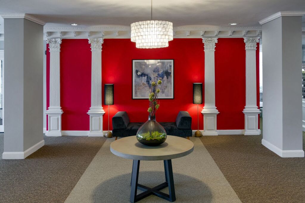 Enjoy Life At London Normandy House Apartments In Arlington VA