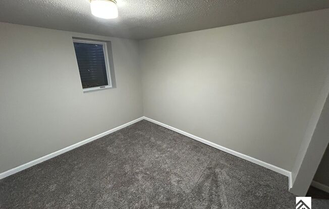 3 beds, 1 bath, $1,800