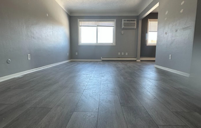 2 beds, 1 bath, 750 sqft, $1,349, Unit 1624-12