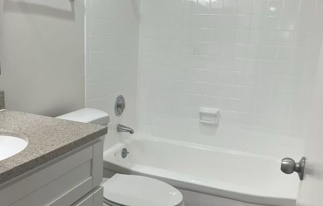 1 bed, 1 bath, 700 sqft, $1,995, Unit 217