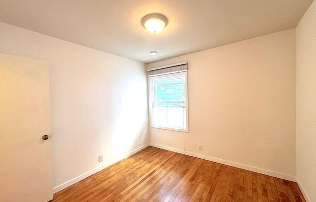 1 bed, 1 bath, $2,995, Unit 376 San Jose Ave.