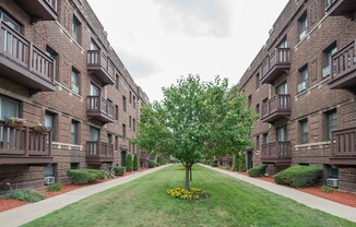 3024 Halsted