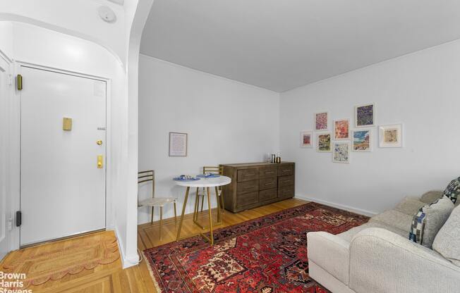 107 UNIVERSITY PL