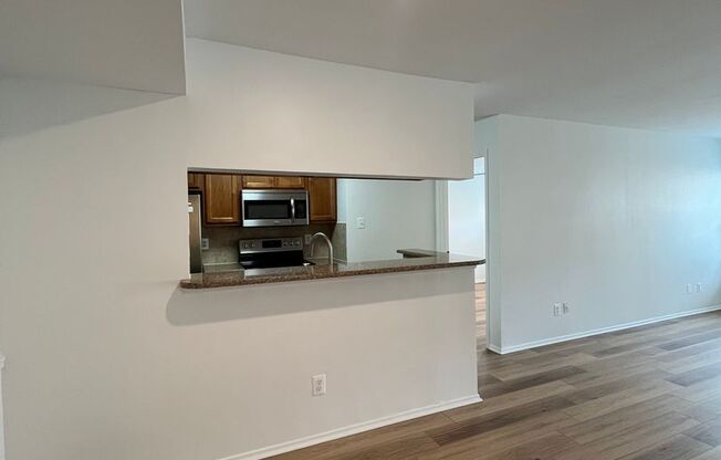 2 beds, 2 baths, $2,450