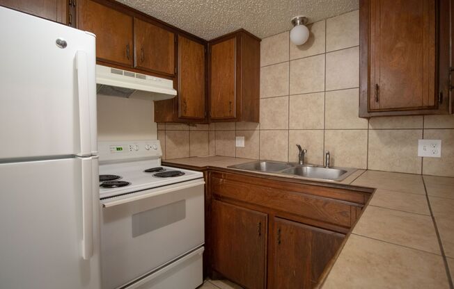 2 beds, 1 bath, 975 sqft, $925, Unit 1013 N 5th