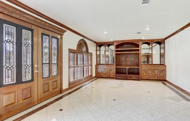 1401 DES JARDINES ST