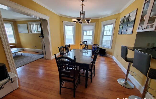 22 Burton St # 4O