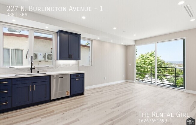 227 N BURLINGTON AVE