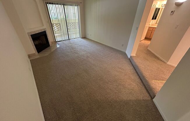 MOVE IN SPECIAL OFFERED WITH THIS EXCELLENT ONE BEDROOM AND ONE BATHOOM SPRING VALLEY GATED CONDO!