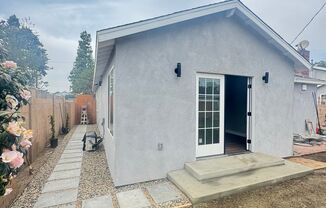 NEW AND BEAUTIFUL PRIVATE ADU