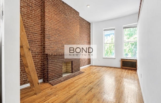 255 W 93 ST
