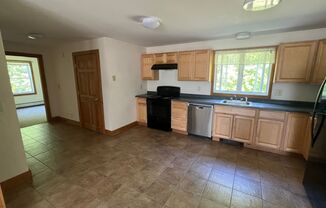 4 beds, 1 bath, $3,500, Unit Unit 1