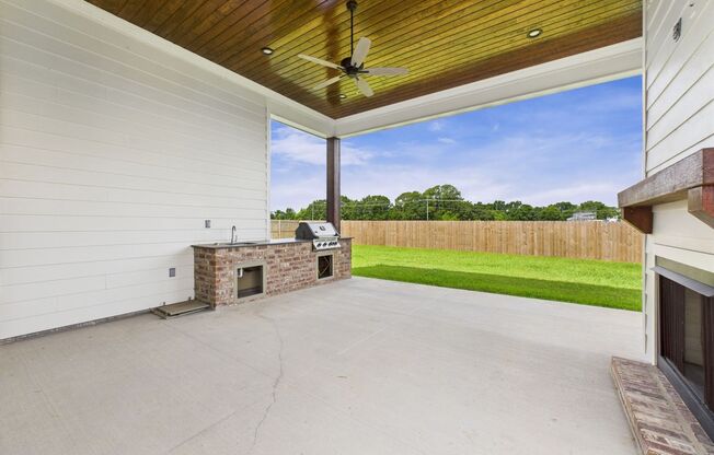 Stunning New Construction 4 Bed 3.5 Bath- Available Now!