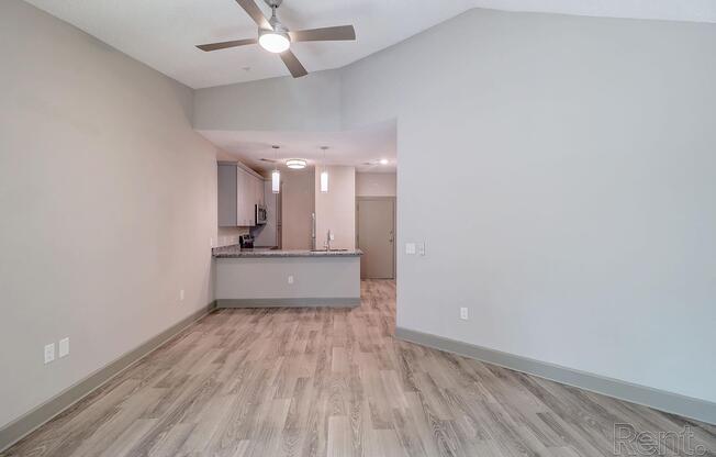 1 bed, 1 bath, 713 sqft, $1,484