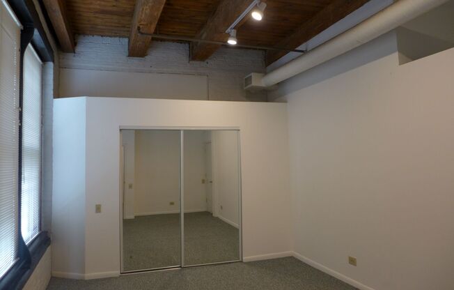 2 beds, 2 baths, 1,100 sqft, $2,850, Unit 408