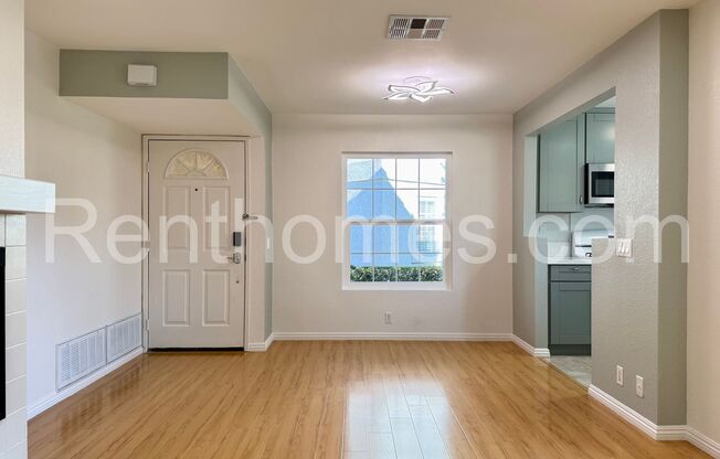 Mira Mesa, 10750 Aderman Ave #73, Remodeled, Quartz Counters, AC, Gas Log Fireplace.