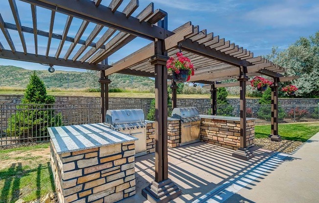 BBQ Area at Dakota Ridge Apartments, Colorado