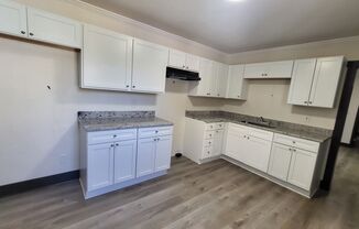 3 beds, 1 bath, $1,550