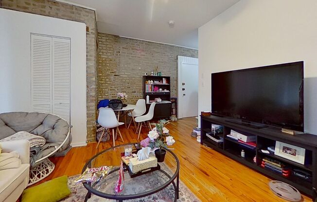 Raised First Floor East Lakeview One Bedroom