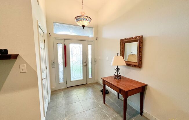 Custom home in the heart of Fort Walton Beach!