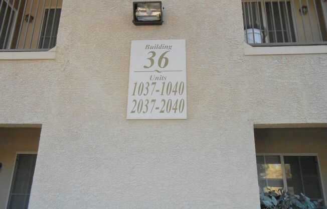 Beautiful Condo in The Falls Gated Community in SW