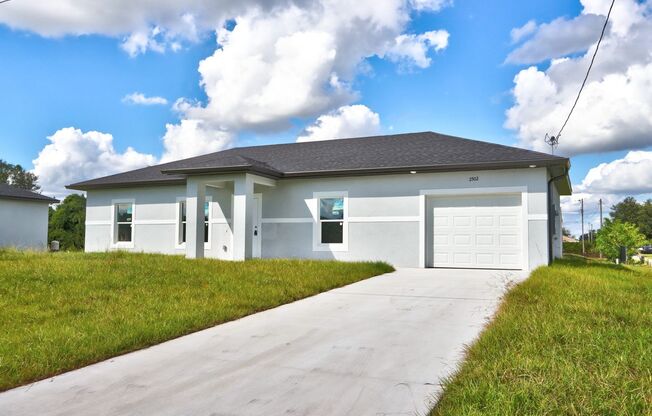 BRAND NEW 3/2/1-SAVANNAH MODEL-GREAT SW LEHIGH LOCATION