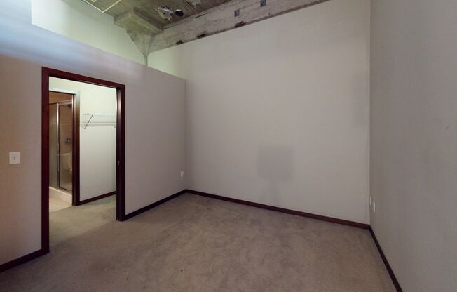 1 bed, 1 bath, 843 sqft, $2,150, Unit 730-242