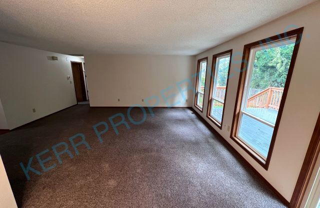 2650 SW MEYERS DR