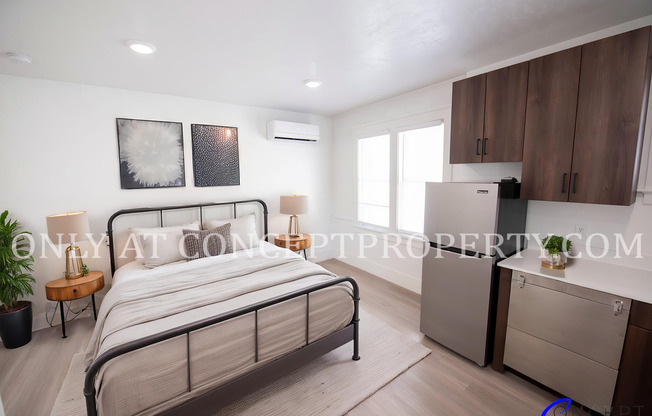 Studio, 1 bath, 285 sqft, $1,025, Unit 09