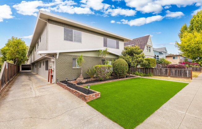 1529 SAINT CHARLES ST