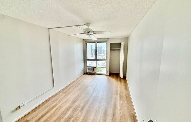 1350 Ala Moana/2BR/2BA/1PK