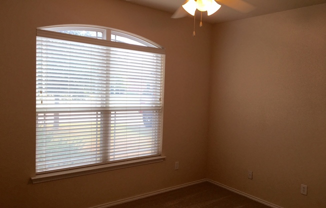 3 beds, 2 baths, $1,725