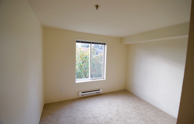 2 beds, 2 baths, 955 sqft, $2,595, Unit 303