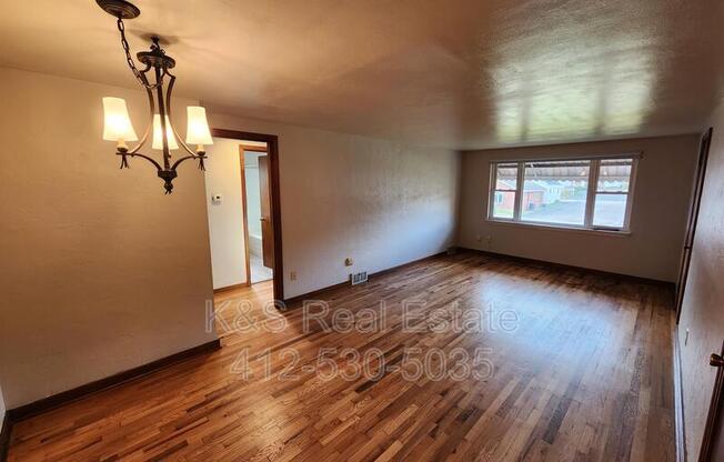 1439 LINCOLN WAY