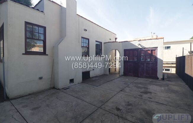 2 Bed 1 Bath Home Near The Beach