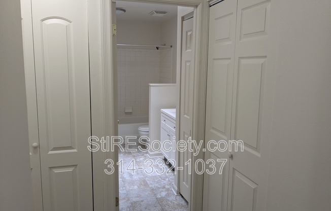 2707 RUSSELL BLVD