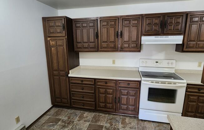 425 E. Henry Clay St.