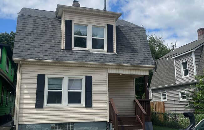 215 South Hedges St 3BR/1.5BA (Dayton)