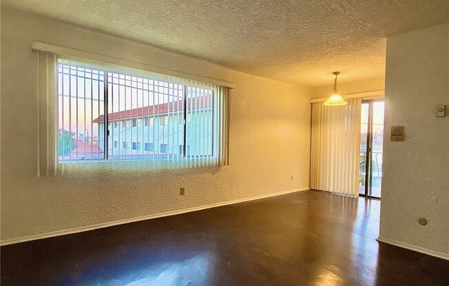 1 bed, 1 bath, 590 sqft, $1,900, Unit 107