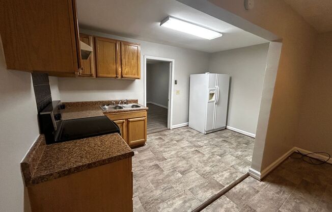 1 bed, 1 bath, 510 sqft, $850, Unit 330