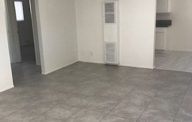 2 beds, 1 bath, $2,550, Unit #3