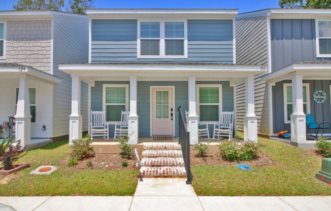 131 CORAL BREEZE DR