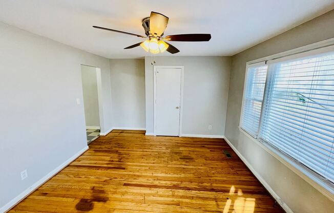 720 S. Elam Ave