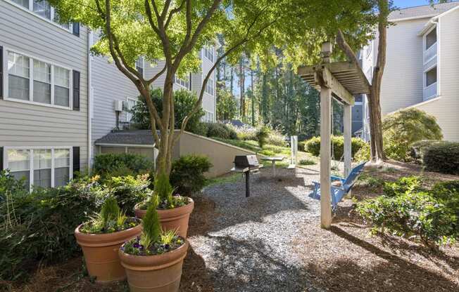 Courtyard  at Park Summit Apartments in Decatur, GA 30033