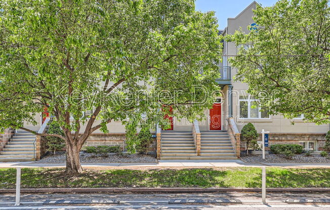 880 E 16 AVE