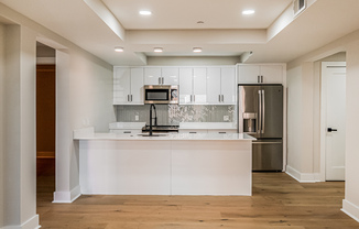 919 12 ST NE