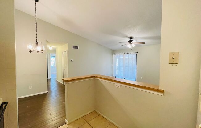 2 beds, 2 baths, $1,600