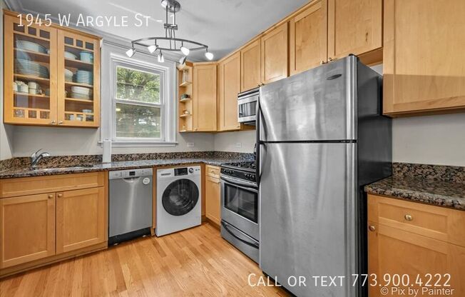 1945 W ARGYLE ST